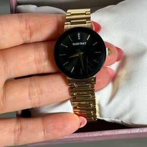 Ellen Tracy Gold and Black Watch